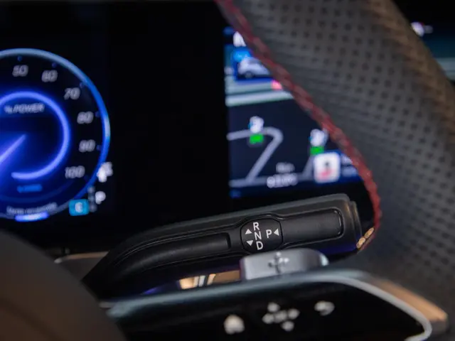 Mercedes-Benz EQB 250+ AMG Line 2024 Elektrisch 33