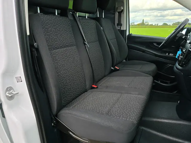 Mercedes-Benz Vito 116 CDI Lang L2 H1 2022 Diesel 13