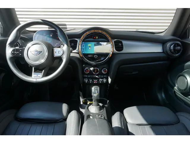 MINI 3-Deurs Cooper S 2021 Benzine 9