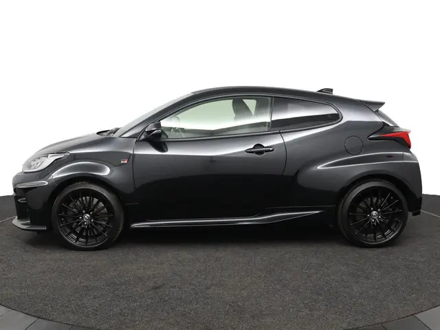 Toyota Yaris 1.6 GR Premium 2021 Benzine 3