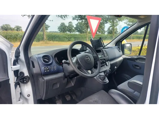 Opel Vivaro 3