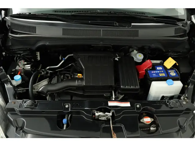 Suzuki Splash 1.0 VVT Exclusive EASSS 2012 Benzine 31
