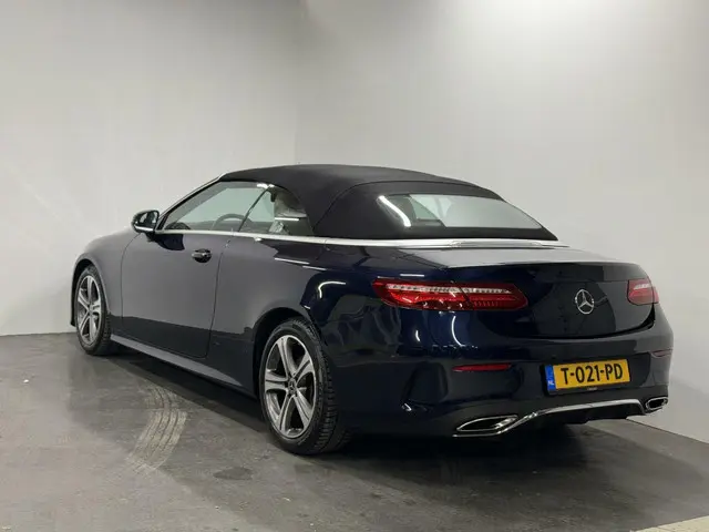 Mercedes-Benz E-Klasse Cabrio 300 AMG LINE 2018 Benzine 12