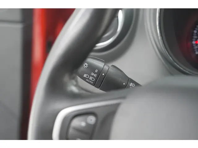 Renault Captur TCe 90 Intens 2018 Benzine 34