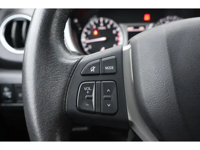 Suzuki Vitara 1.6 Exclusive 2018 Benzine 9