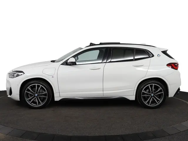 BMW X2 xDrive25e 2021 Hybride Benzine 3