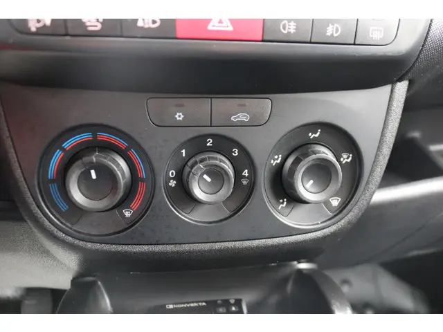 Opel Combo 1.3 CDTi L2 H1 Sport Koelwagen 2018 Diesel 29