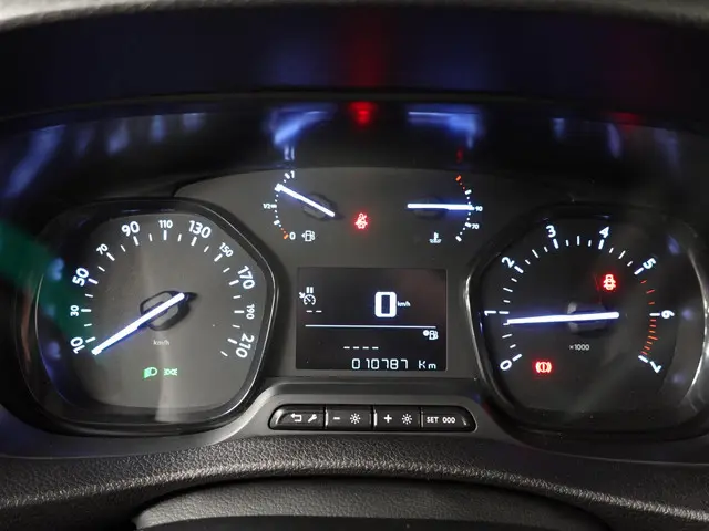 Peugeot Expert 1.5 BlueHDI L2 2023 Diesel 16