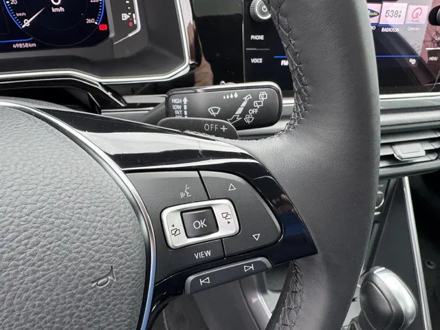 Volkswagen Polo 1.0 TSI Highline R-Line 2019 Benzine 32