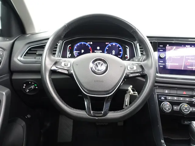 Volkswagen T-Roc 1.5 TSI R-line+ Aut- 2019 Benzine 17