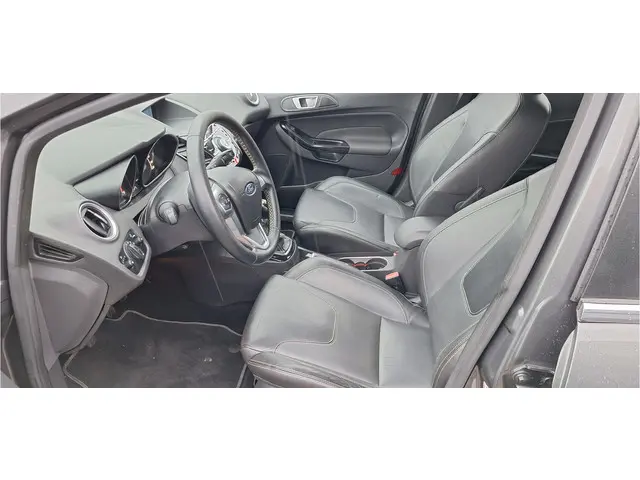 Ford Fiesta Titanium 2017 Benzine 7