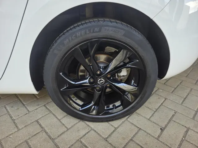 Opel Astra 1.4 Innovation 2018 Benzine 12
