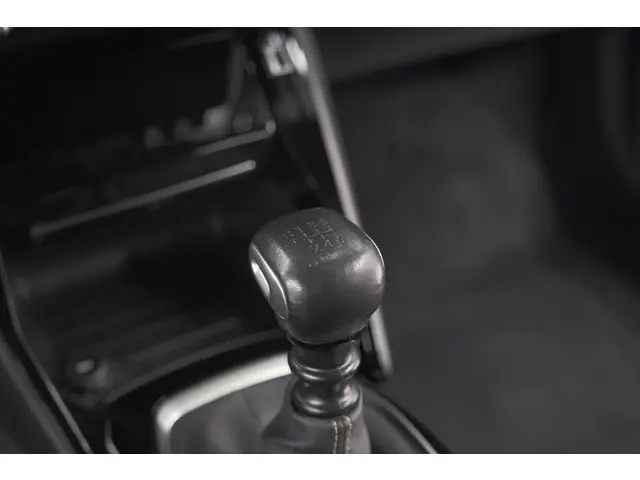 Peugeot 2008 PureTech 130 GT-Line 2020 Benzine 41