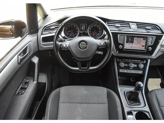 Volkswagen Touran 1.4 TSI Comfortline 2016 Benzine 26