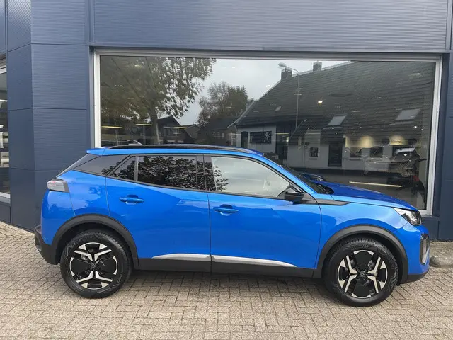 Peugeot 2008 1.2 Turbo 100PK Allure 2024 Benzine 19
