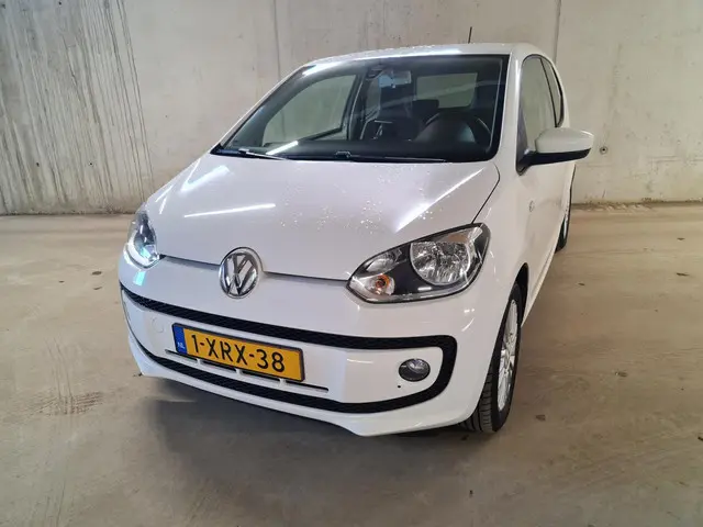 Volkswagen up! 1.0 high up! BlueMotion 2014 Benzine