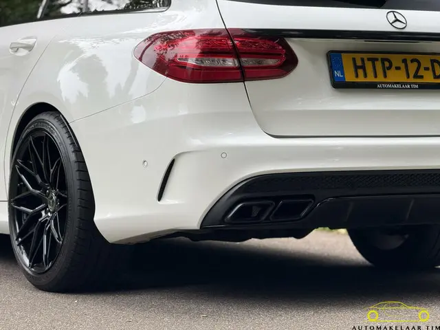 Mercedes-Benz C-Klasse Estate AMG 63 2016 Benzine 83