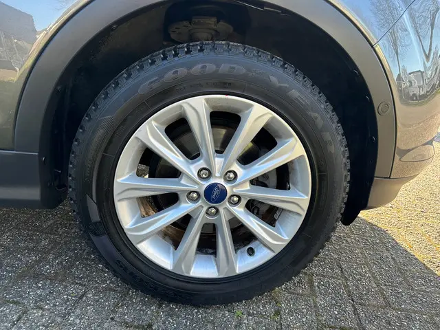 Ford Kuga 1.5 Titanium Plus 2014 Benzine 8