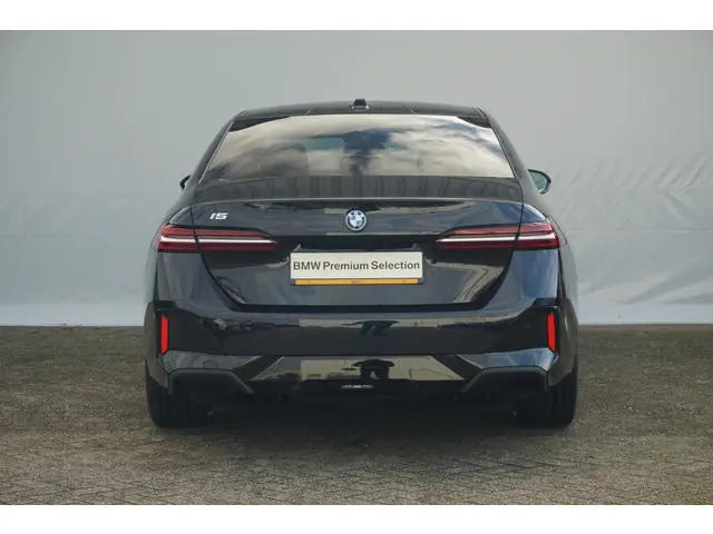 BMW i5 Sedan eDrive40 2024 Elektrisch 4