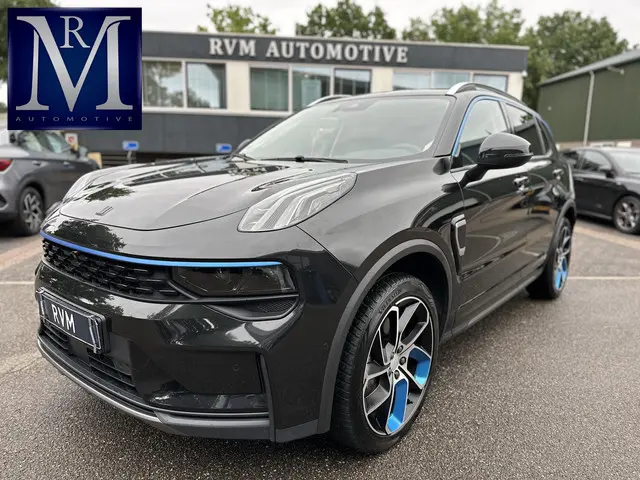 Lynk & Co 01