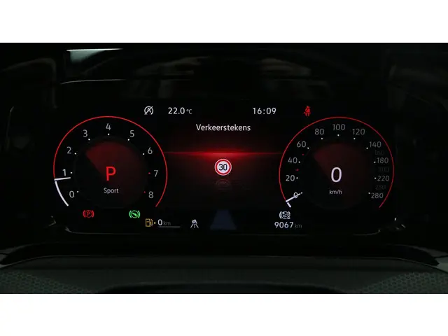 Volkswagen Golf GTI 2.0 TSI 245pk 2024 Benzine 29