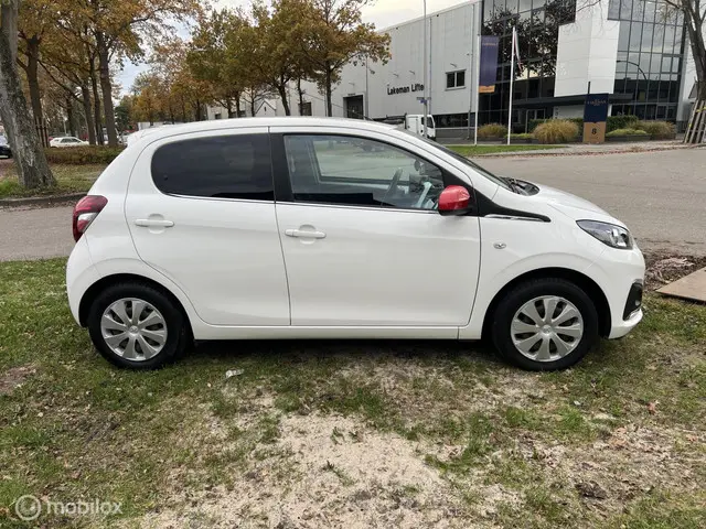 Peugeot 108 1.0 e-VTi Active 2015 Benzine 4