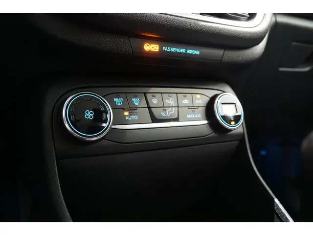 Ford Fiesta 1.0 EcoBoost Titanium 2018 Benzine 23