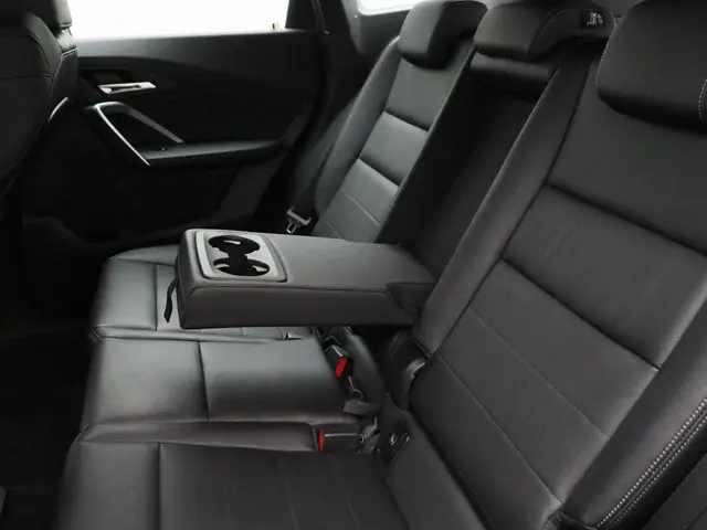 BMW X1 sDrive18i 2023 Benzine 23