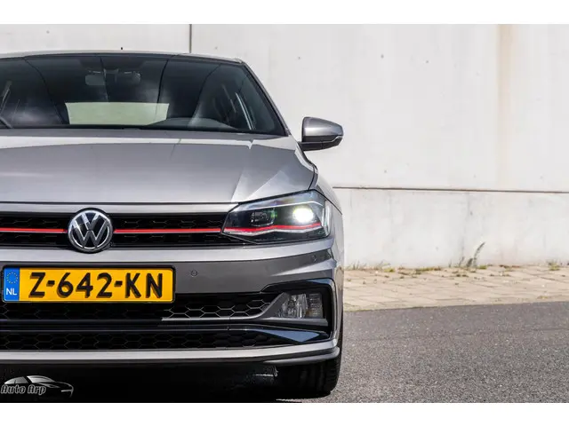 Volkswagen Polo 2.0 TSI GTI 2019 Benzine 8