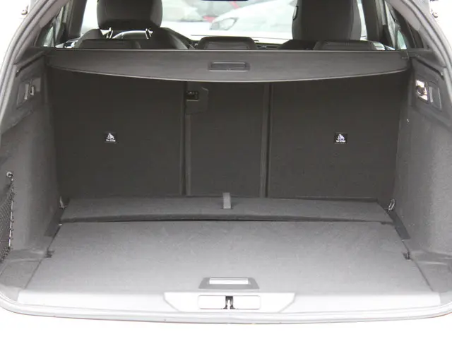 Peugeot 308 SW HYBRID 145 GT 2025 Hybride Benzine 20