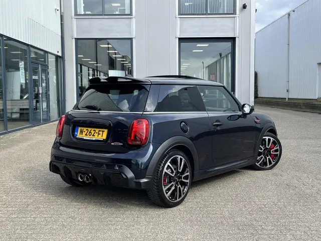 MINI Cooper Mini 2.0 John Works Essential 2021 Benzine 2