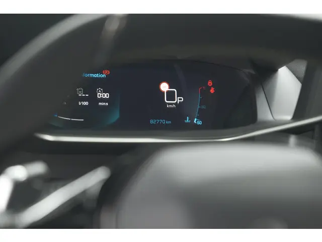 Peugeot 208 PureTech 131 EAT8 GT 2023 Benzine 44