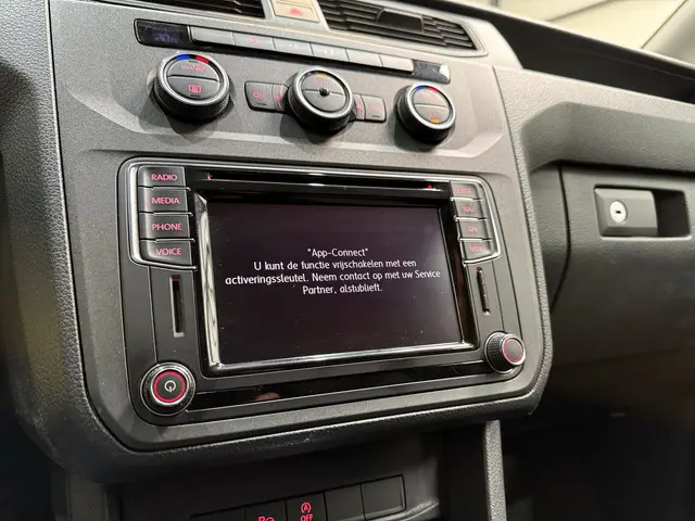 Volkswagen Caddy 1.4 TSI 125pk DSG 2018 Benzine 28