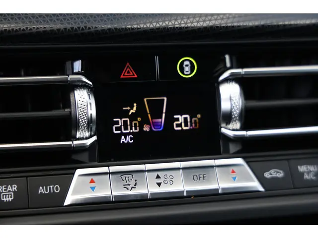 BMW 1 Serie 118i Executive Sportline Aut. 2021 Benzine 47