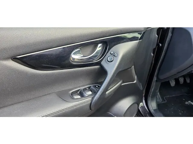 Nissan QASHQAI 1.2 Tekna 2016 Benzine 18