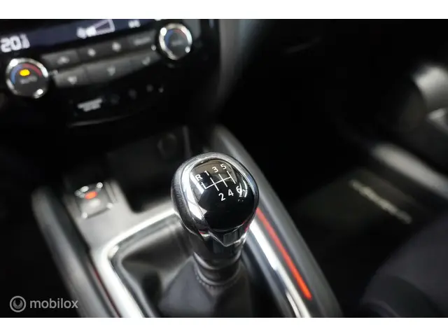 Nissan QASHQAI 1.2 Connect Edition 2015 Benzine 20