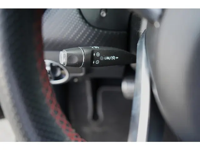 Mercedes-Benz A-Klasse AMG 45 4MATIC 2016 Benzine 25