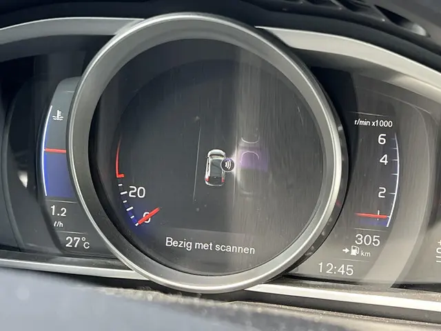 Volvo V40 1.5 T3 Polar+ Sport 2019 Benzine 31