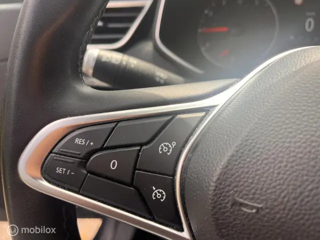 Renault Clio 1.0 TCe Zen 2020 Benzine 13