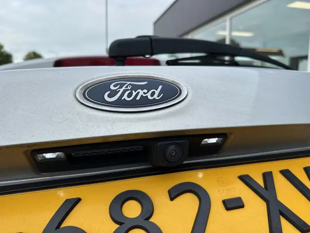Ford C-MAX 1.5 Titanium 2018 Benzine 12