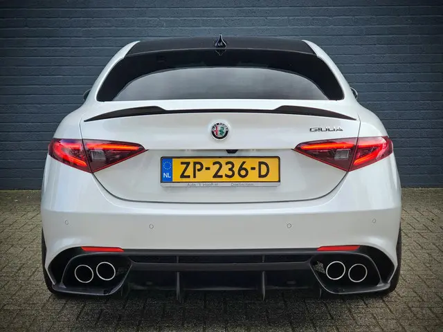 Alfa Romeo Giulia 2.9 V6 510pk Quadrifoglio 2019 Benzine 4