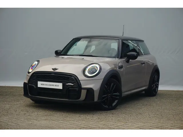MINI 3-Deurs Cooper 2021 Benzine 24