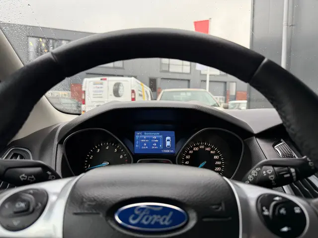 Ford Focus Wagon 1.0 EcoBoost Edition Plus 2014 Benzine 21
