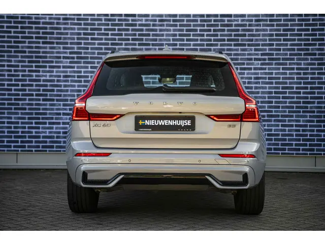 Volvo XC60 B5 Plus Dark 2023 Benzine 10
