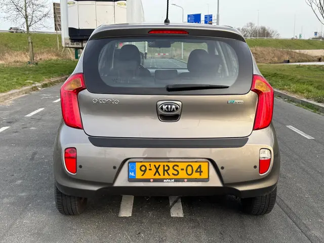 Kia Picanto 1.2 CVVT ExecutiveLine / AIRCO / NAP 2014 Benzine 9