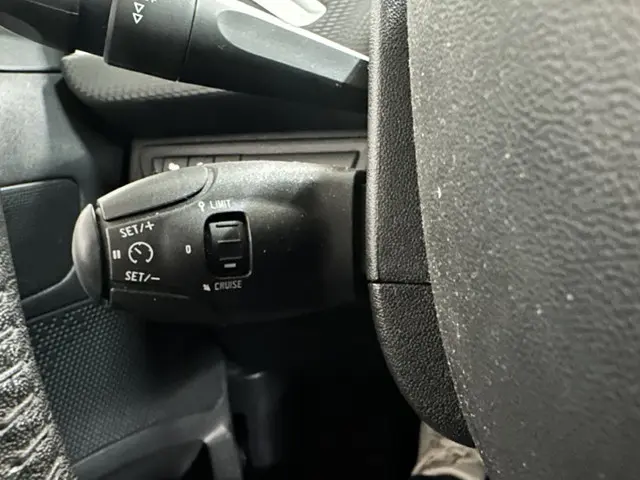 Peugeot 2008 1.2 PureTech Active 2016 Benzine 18