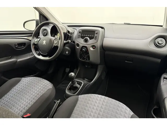 Peugeot 108 1.0 e-VTi Active 2021 Benzine 13
