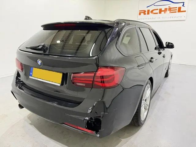 BMW 3 Serie Touring 318i M Sport Aut8 2019 Benzine 7