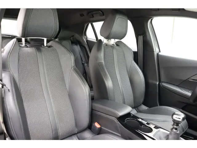 Peugeot 2008 1.2 PureTech GT 2022 Benzine 10