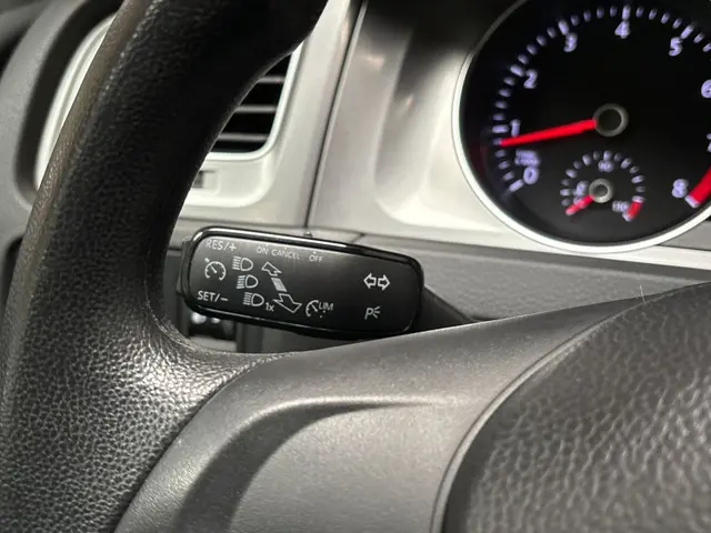 Volkswagen Golf 1.2 TSI Sportline 2013 Benzine 13